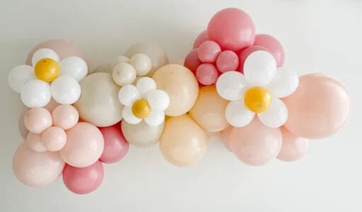 Nube Pastel con margaritas